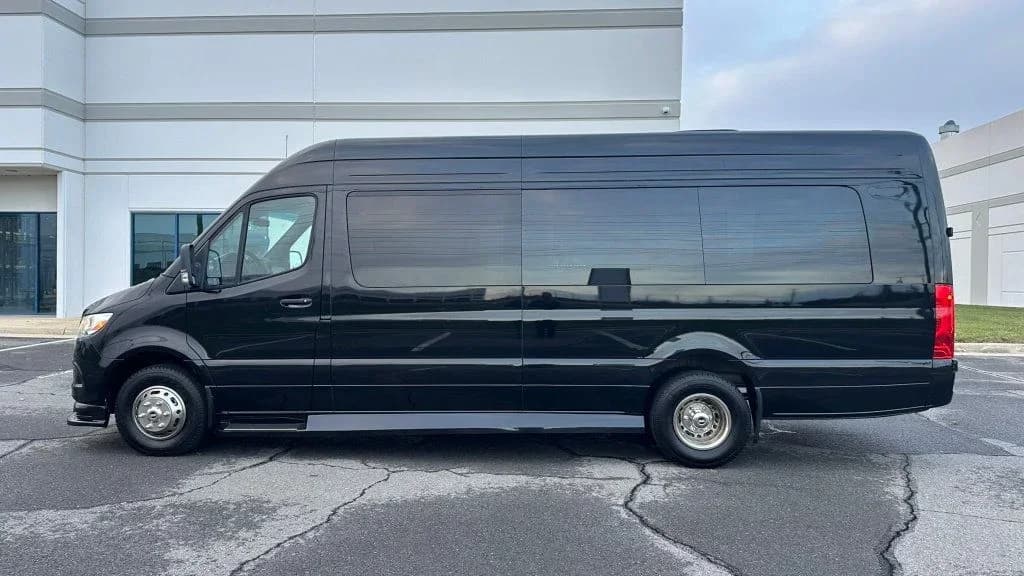 2025 Mercedes-Benz Sprinter TWR 14 Passenger LIMO - Image 11