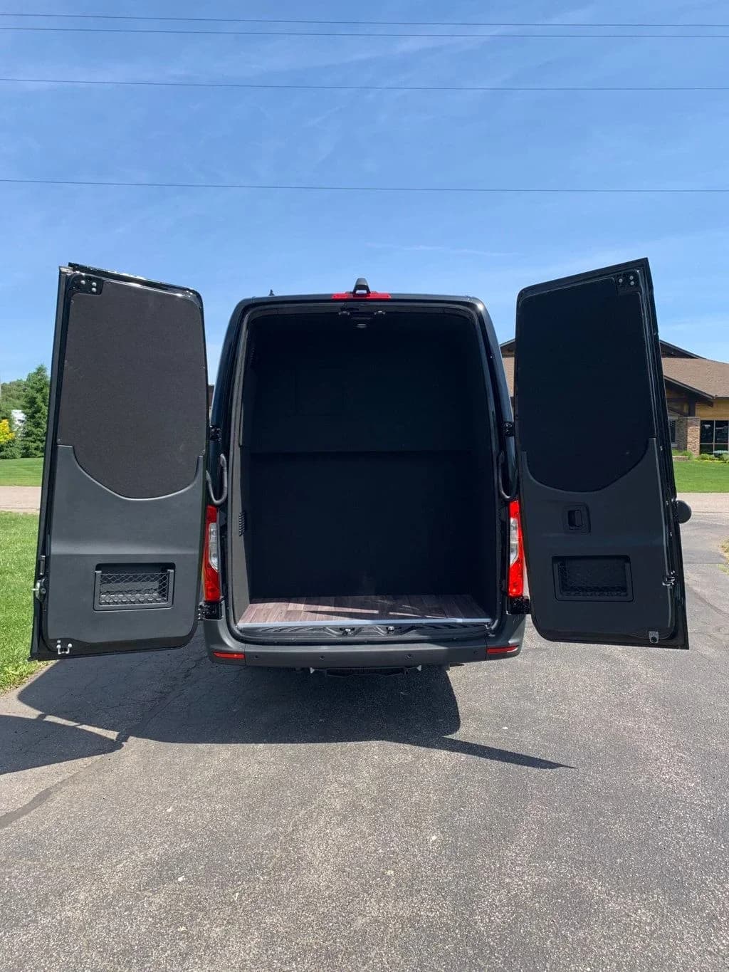 2025 Mercedes-Benz Sprinter TWR 14 Passenger LIMO - Image 2