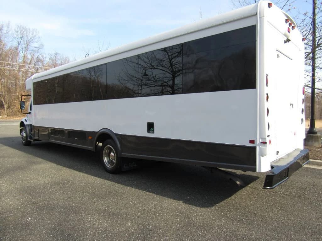 2013 Freightliner S2C Glaval Legacy - Image 15