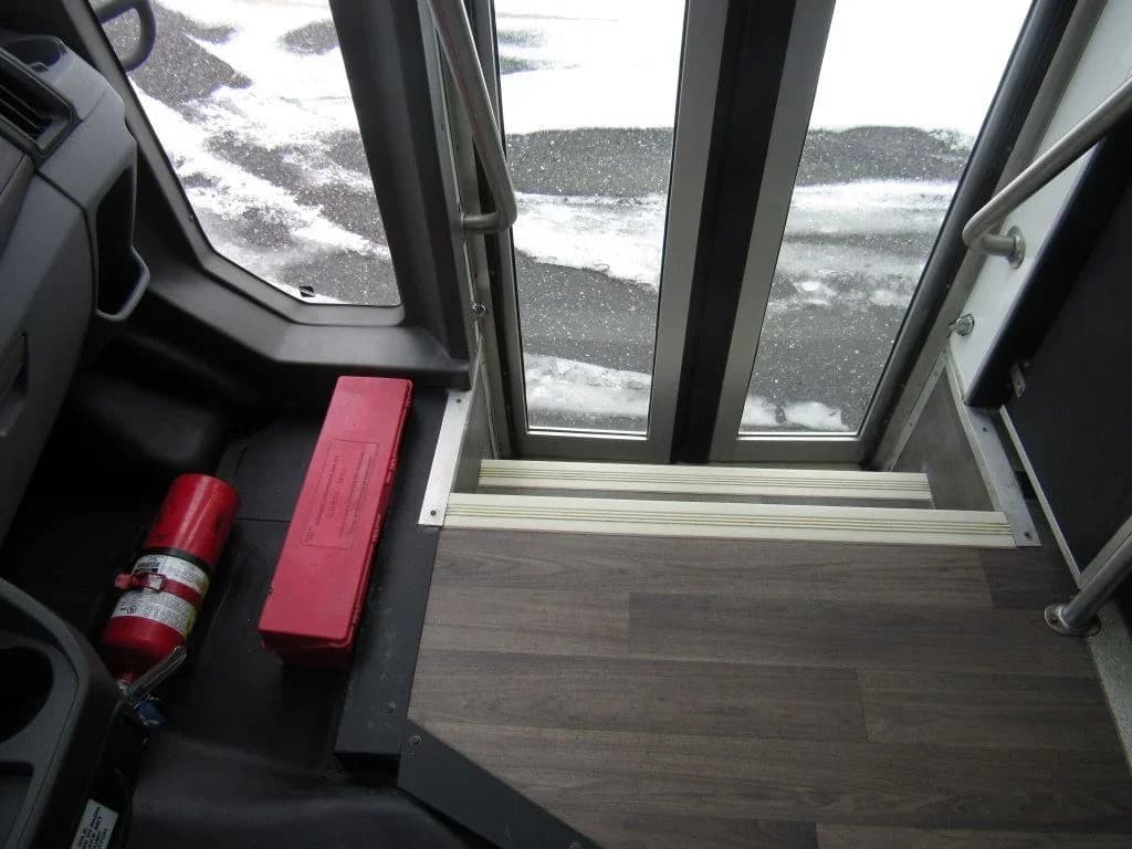 2017 Ford Transit T350 Glaval Commute - Image 2