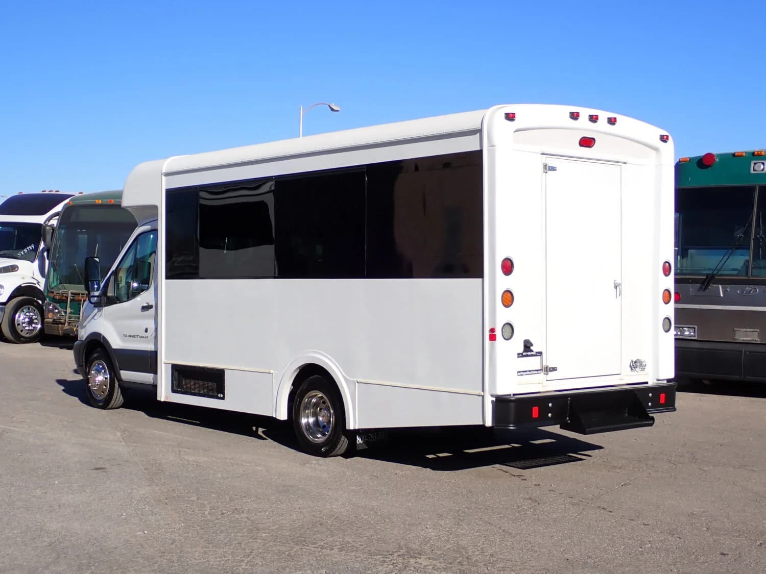 2018 Ford E450 Shuttle Bus - Image 1