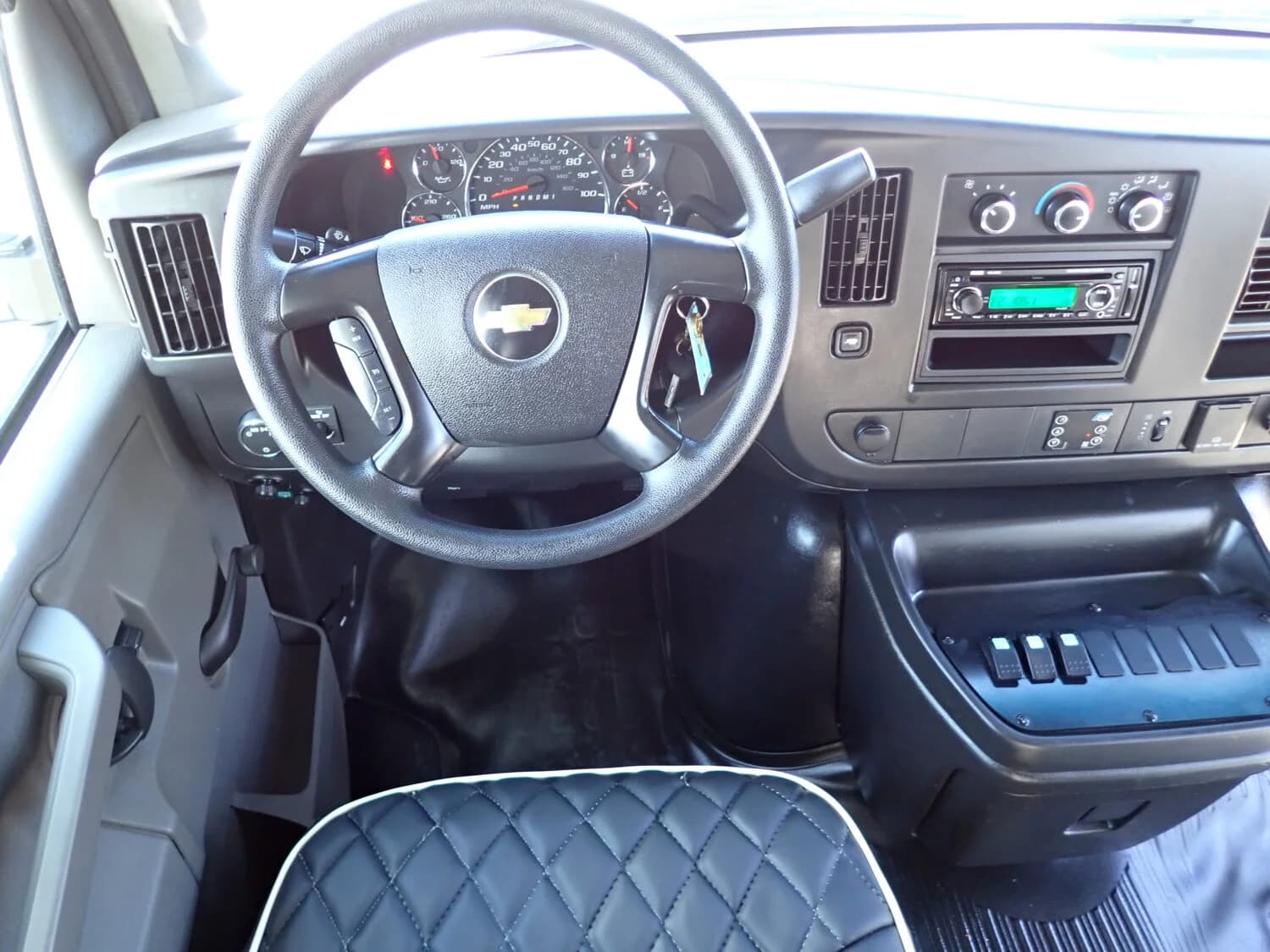 2015 Mercedes-Benz Sprinter Shuttle Bus - Image 13