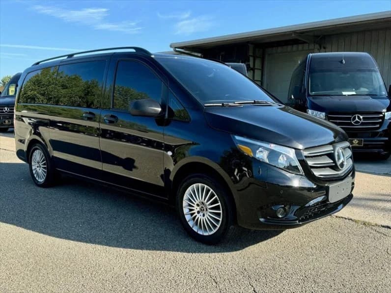 2022 Mercedes-Benz Metris Van - Image 11