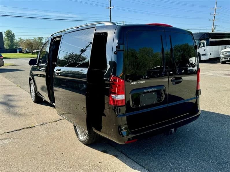 2022 Mercedes-Benz Metris Van - Image 5