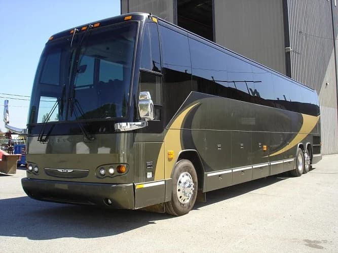 2007 Prevost H3-45 Coach Bus - Image 1