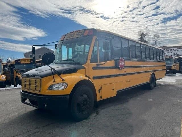 2019 Freightliner Thomas School Bus - Image 2