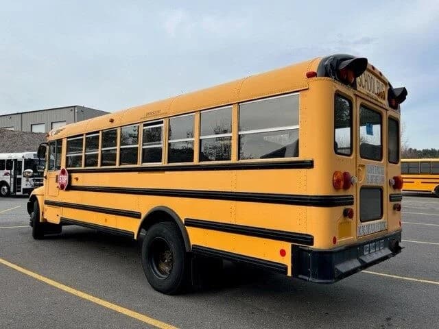 School Bus #20062 - Image 2