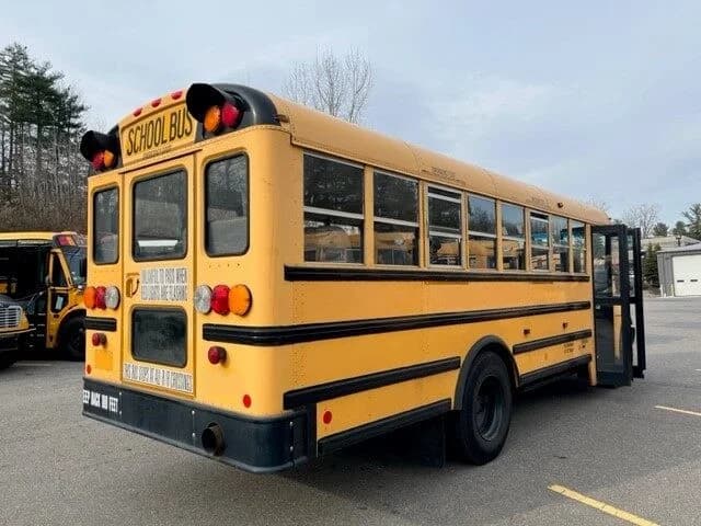 School Bus #20063 - Image 3