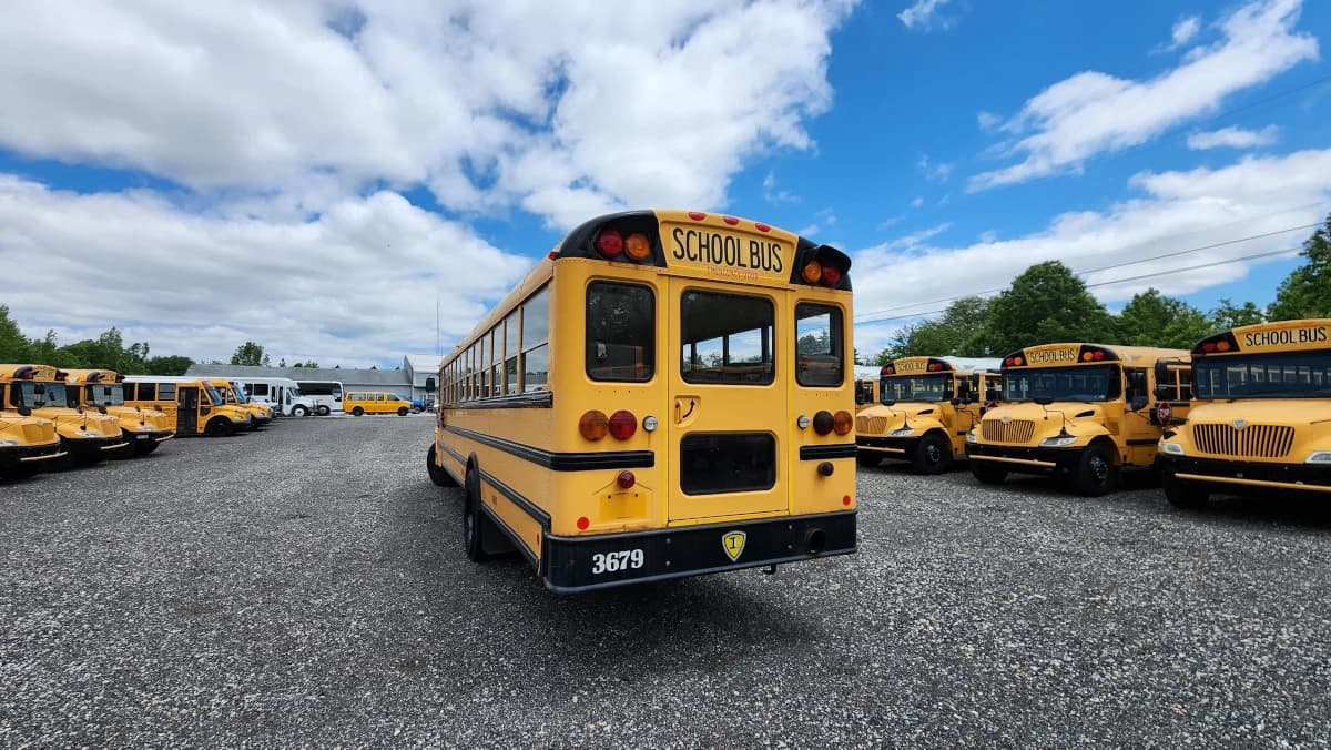 2012 International CE Yellow Bus - Image 18