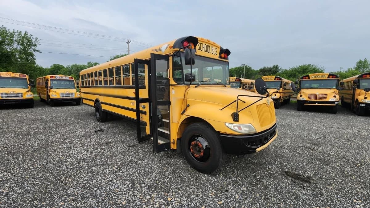 2013 International CE School Bus - Image 2
