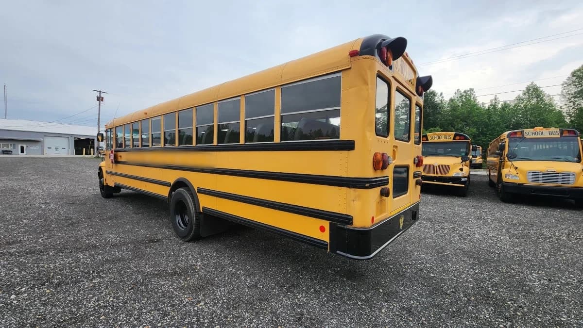 2013 International CE School Bus - Image 21