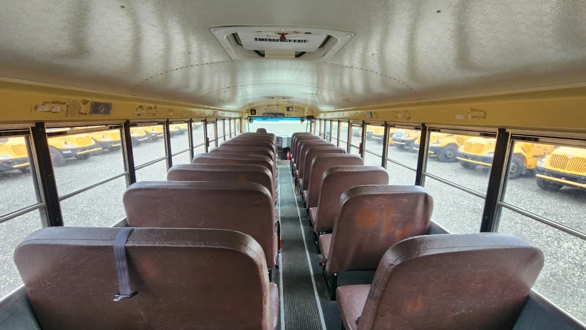 2013 International CE School Bus - Image 11