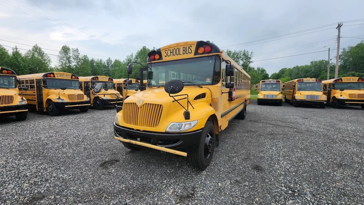 2013 International CE School Bus - Image 14