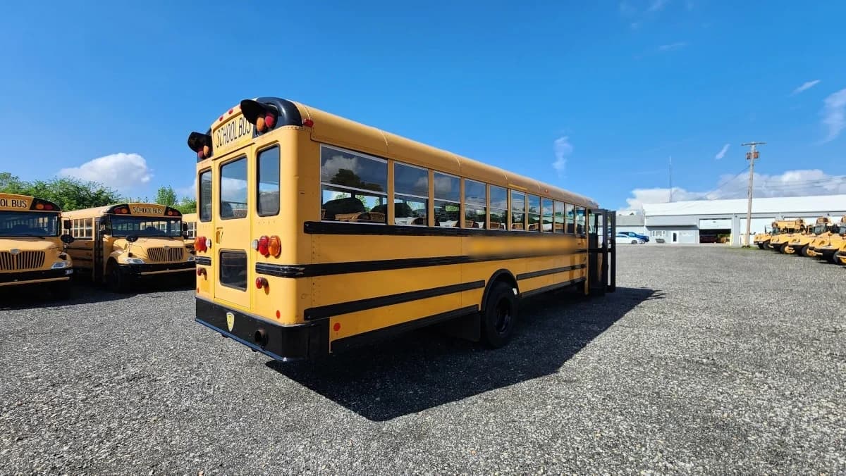 2013 International CE 54 School Bus - Image 16
