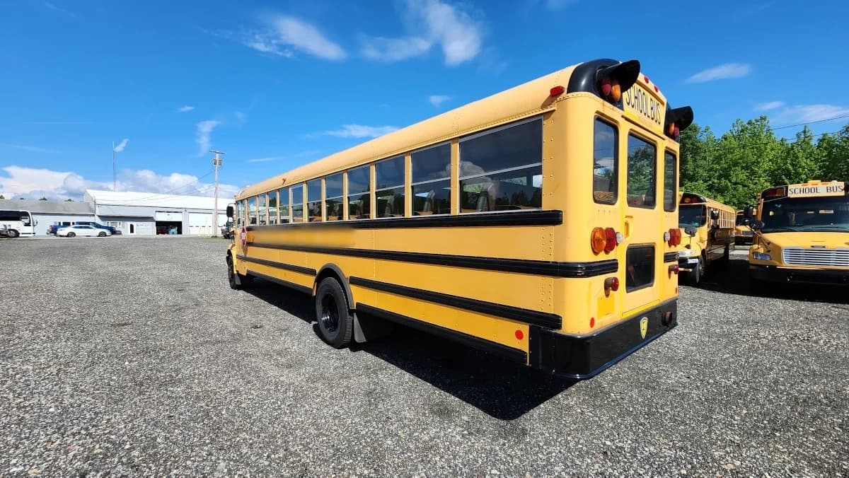 2013 International CE 54 School Bus - Image 19