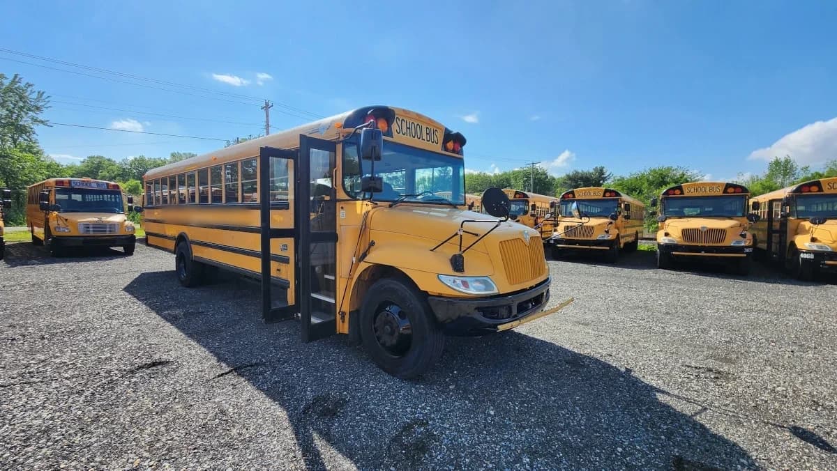 2013 International CE 54 School Bus - Image 15