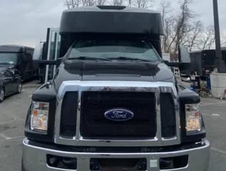 2016 Ford F650 bus
