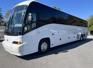 2011 Motor Coach Industries J4500 bus