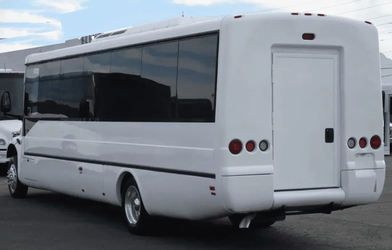 2011 ABC M1235 Mid Size Bus - Image 5