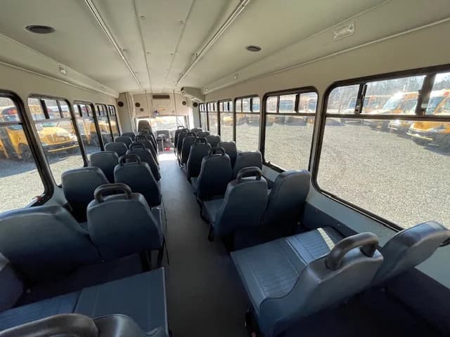 PC505 Commercial Bus #20213 - Image 5