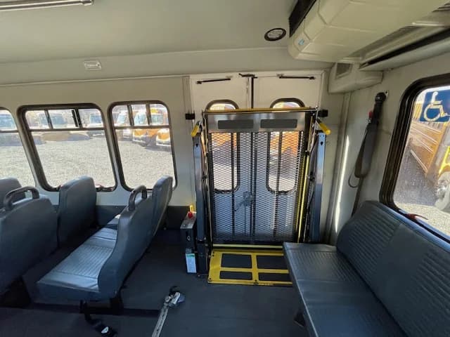 PC505 Commercial Bus #20213 - Image 7