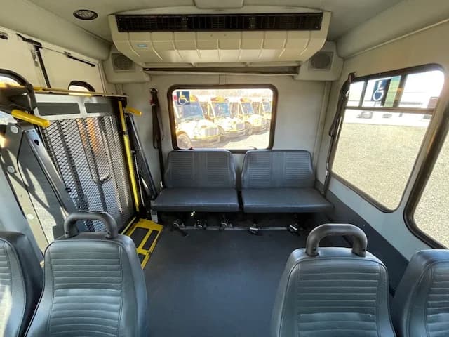 PC505 Commercial Bus #20213 - Image 10