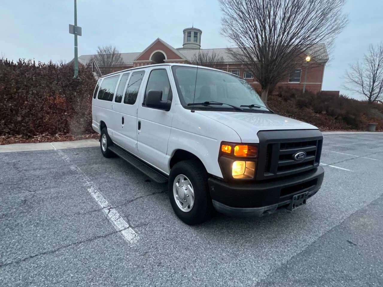 2014 Ford E-Series Cargo Van - Image 2