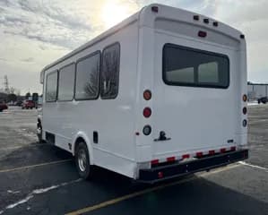 2017 Ford E450 bus