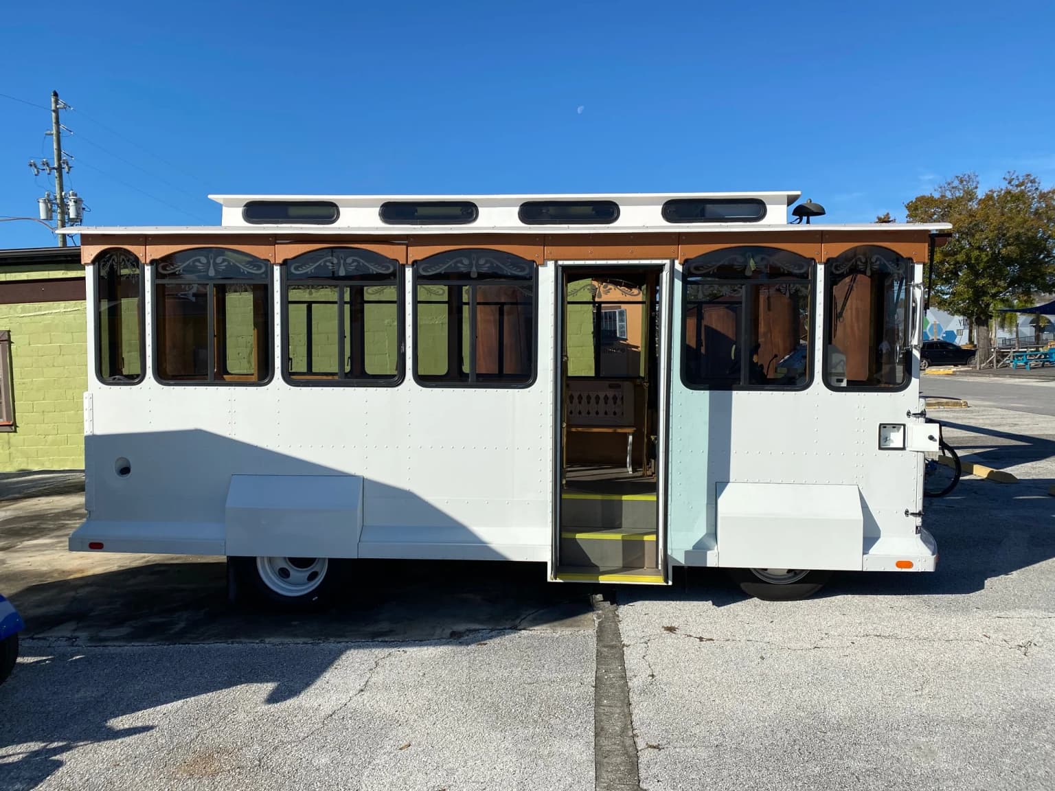 2000 Cable Car Concepts Trolley - Image 4