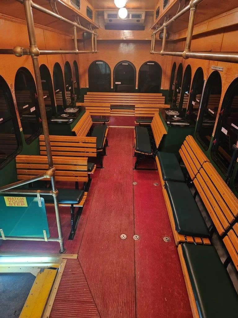 2023 Supreme Trolley - Image 4