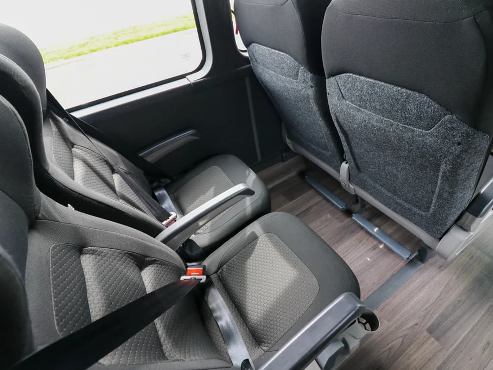 2023 Marcopolo Grand Executive Shuttle Bus - Image 13