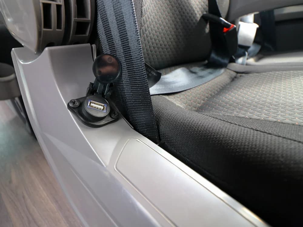 2023 Marcopolo Grand Executive Shuttle Bus - Image 17