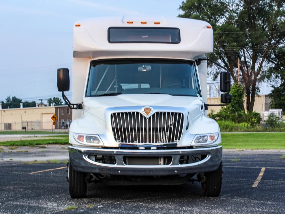 2022 Starcraft Allstar XL 40 Shuttle Bus - Image 2