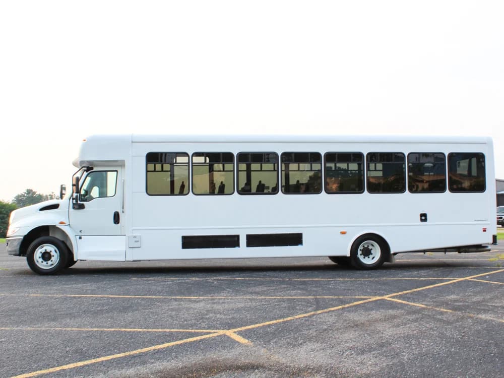 2022 Starcraft Allstar XL 40 Shuttle Bus - Image 3
