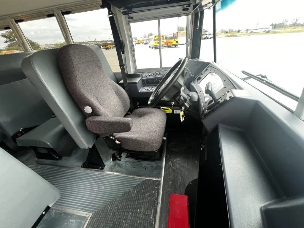 2020 Blue Bird Vision Activity Bus - Image 5