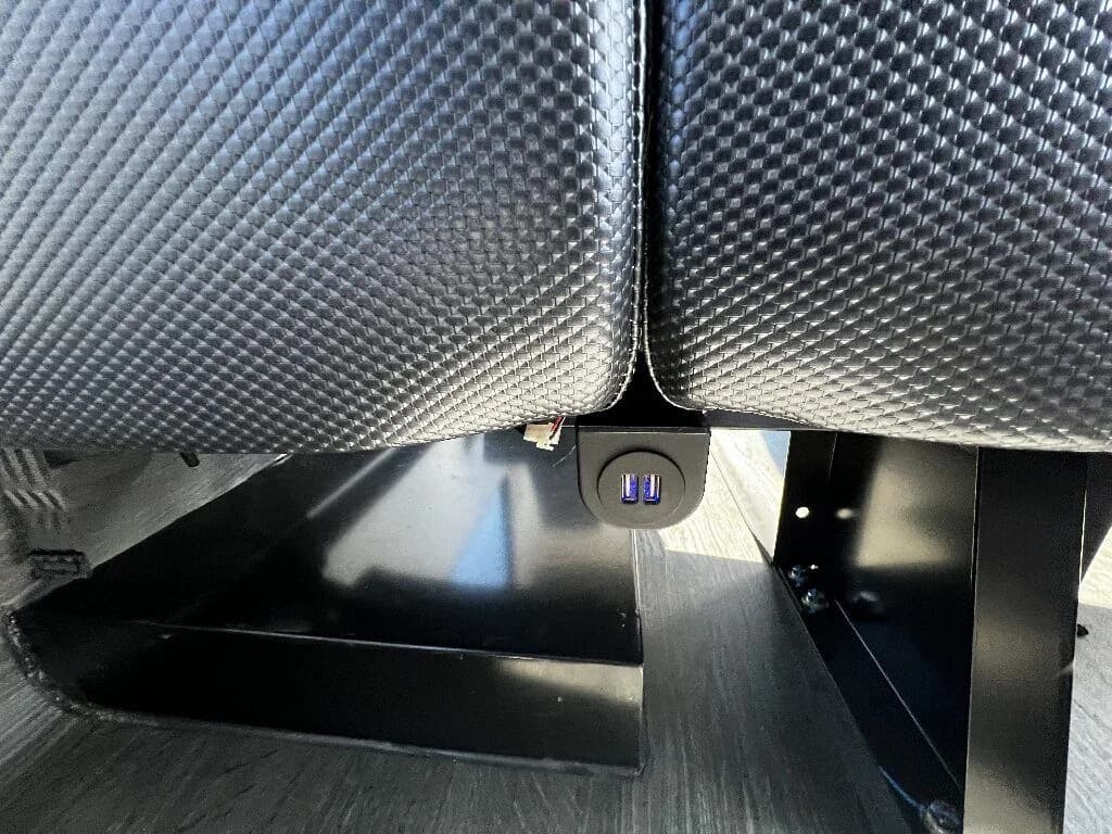 2024 Ford Endera E450 Shuttle Bus - Image 7