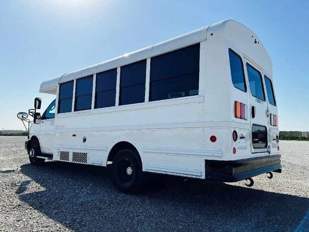 2024 Thomas Minotour MFSAB Shuttle Bus - Image 3