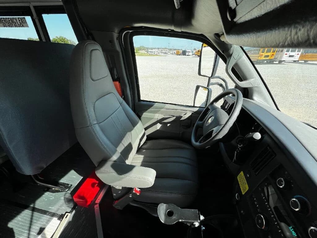 2024 Thomas Minotour MFSAB Shuttle Bus - Image 5