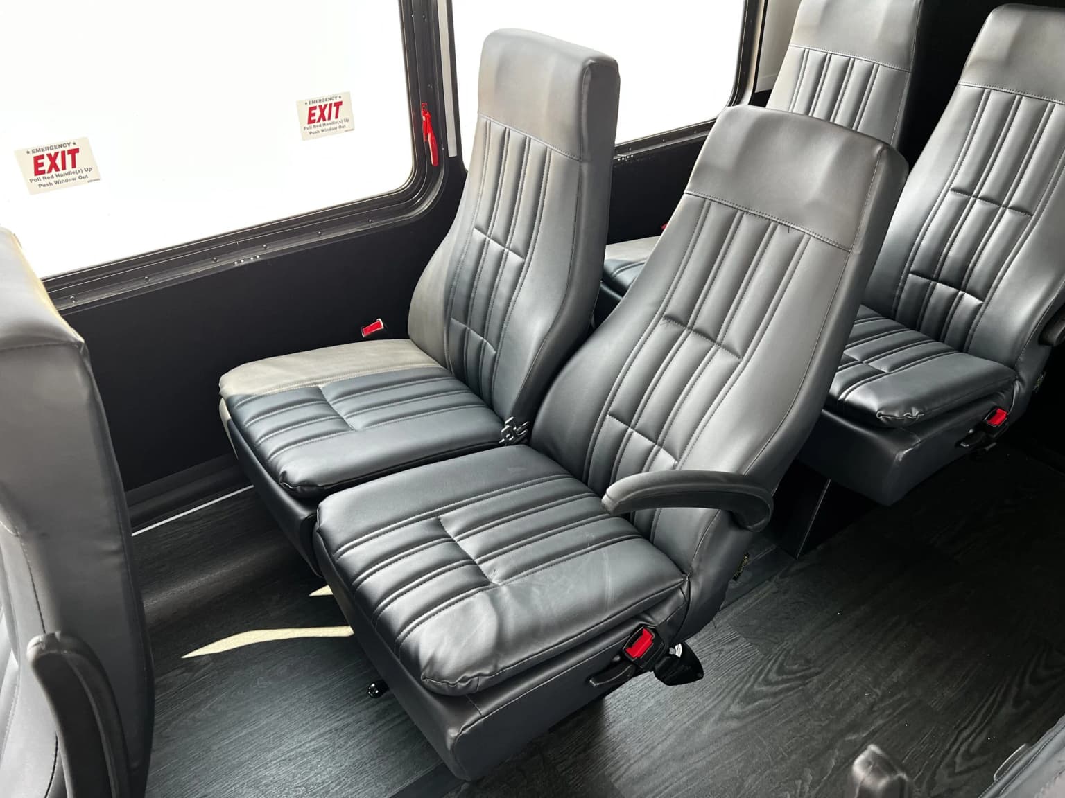 2024 Ford E450 Endera Shuttle Bus - Image 6