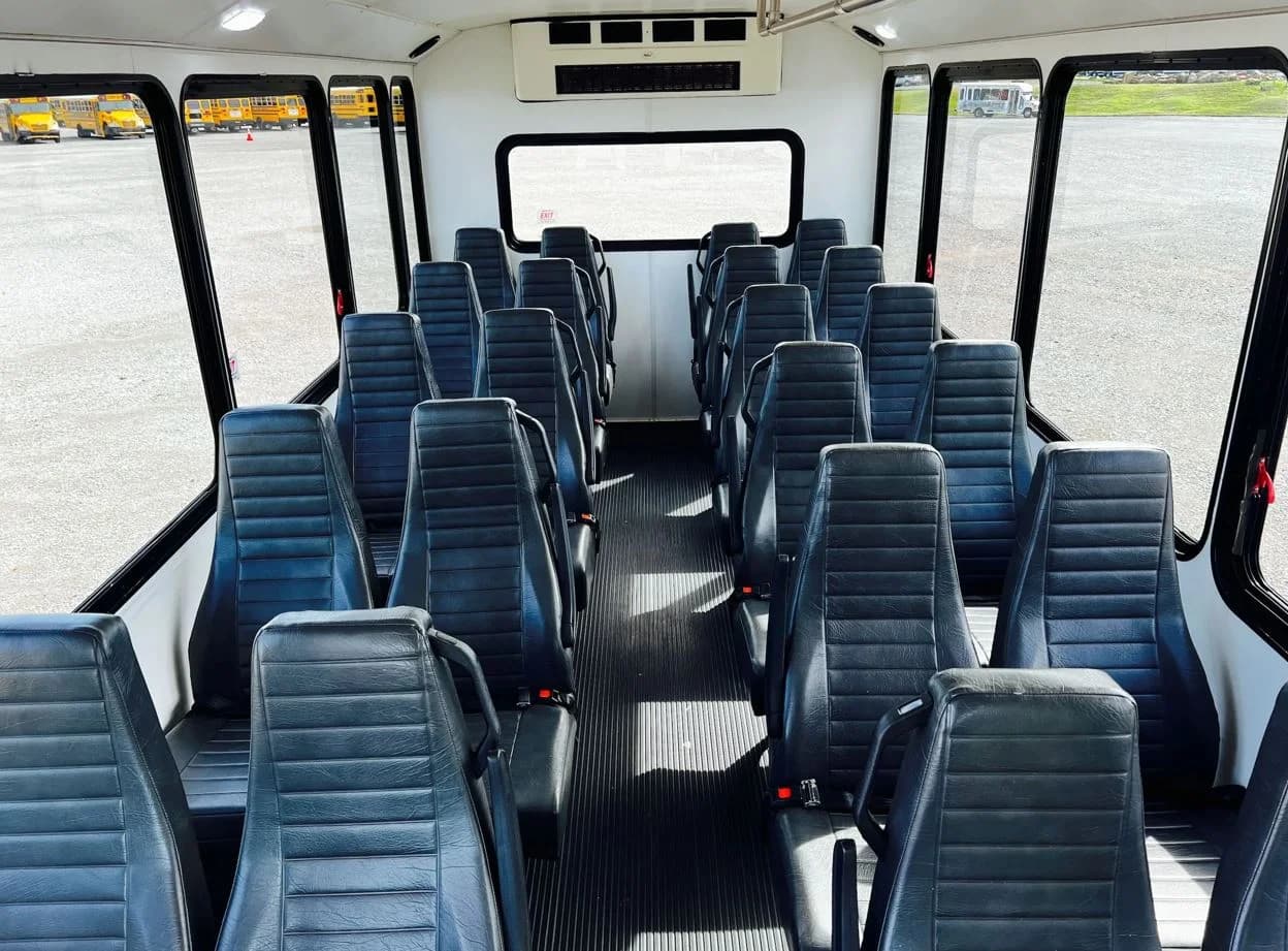 E450 World Trans #20346 - Image 3