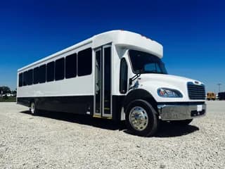 2025 Freightliner Star Rider 45 bus