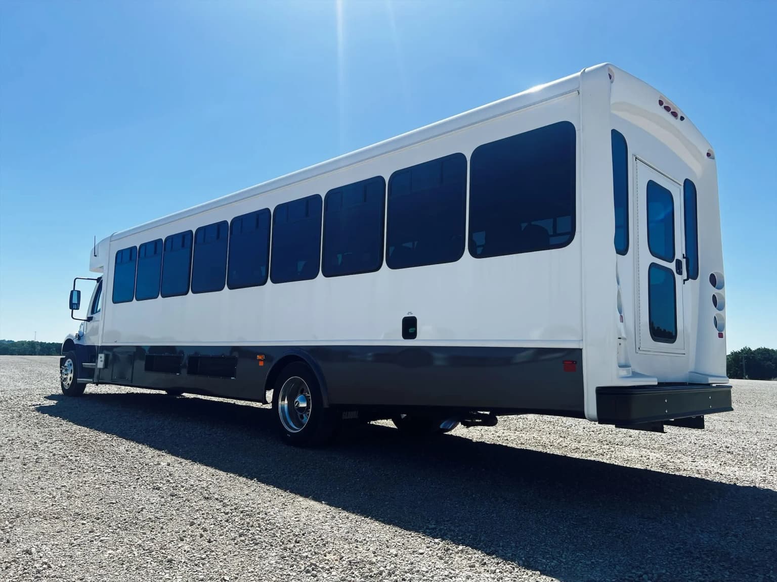 2025 Freightliner Star Rider 45 - Image 2