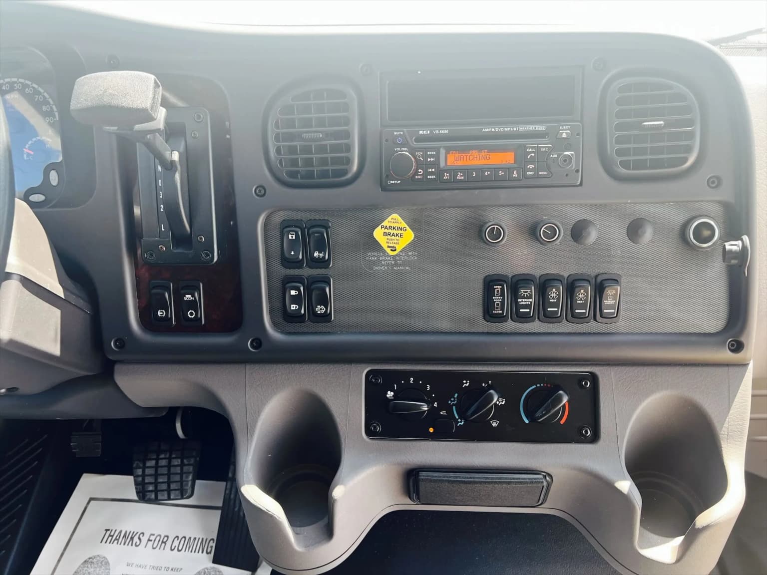 2025 Freightliner Star Rider 45 - Image 9