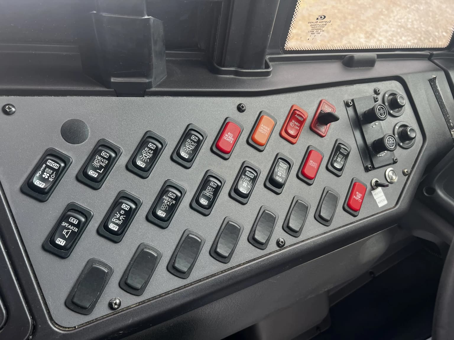 2018 Thomas C2 School Bus - Image 4