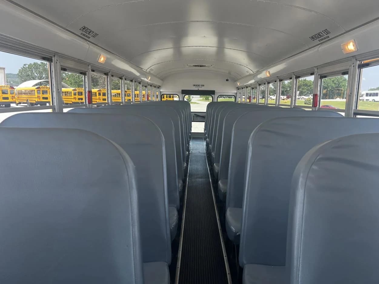2017 Blue Bird Vision School Bus - Image 6