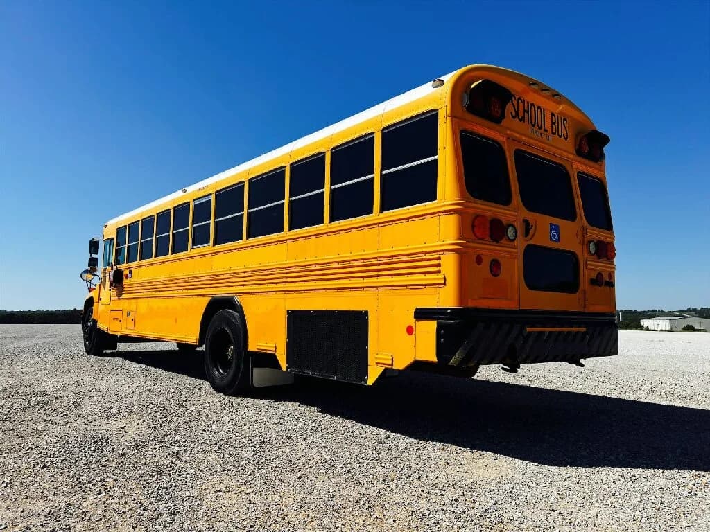 2014 Blue Bird Vision School Bus ADA - Image 8