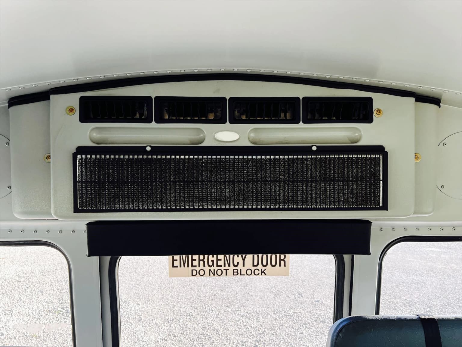 2016 Thomas Minotour School Bus - Image 9