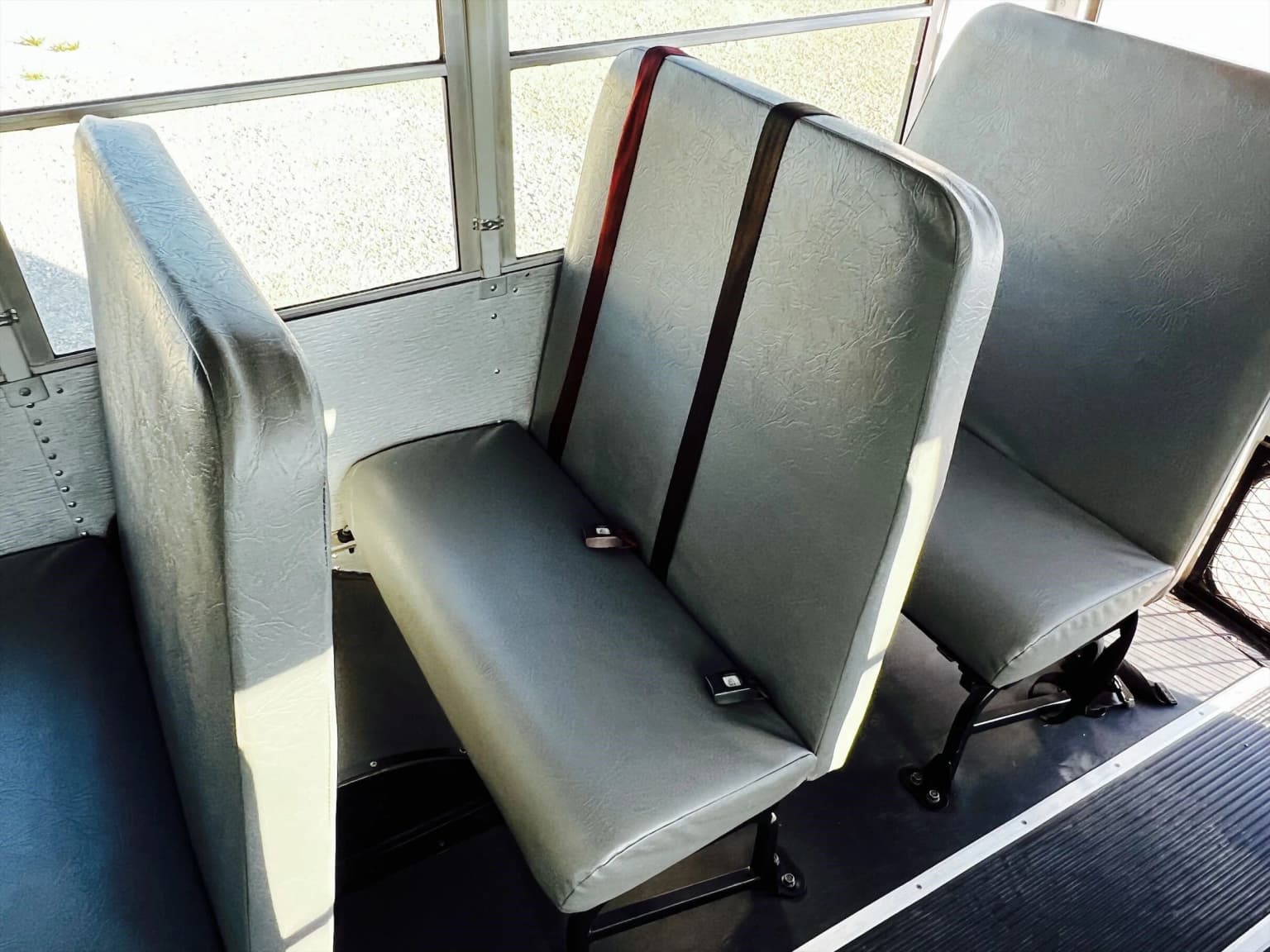 2016 Thomas Minotour School Bus - Image 8