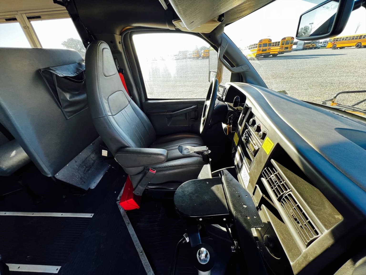 2016 Thomas Minotour School Bus - Image 2