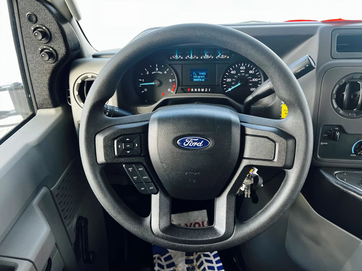 2024 Ford Endera Shuttle Bus - Image 4